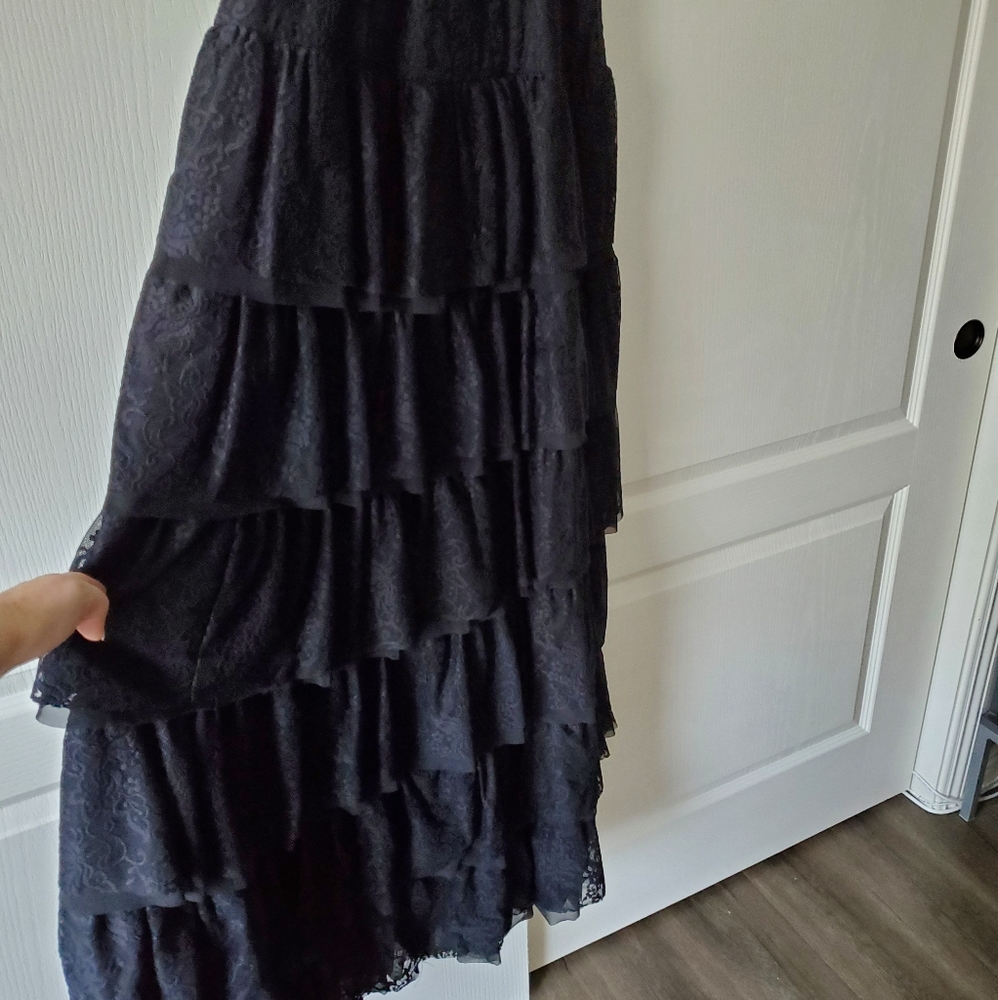 Dress - Picture 4 of 4